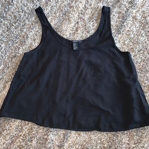 🎈 Black cropped tanktop